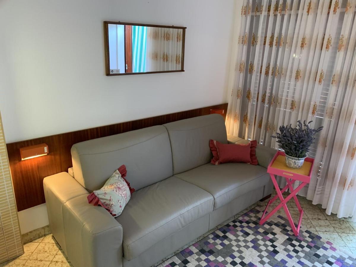 פודגורה Rozita Seaside Relax Apartments מראה חיצוני תמונה